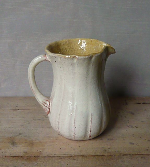 scallopedwhitejugwarm