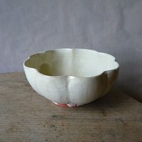 whitelobedbowl